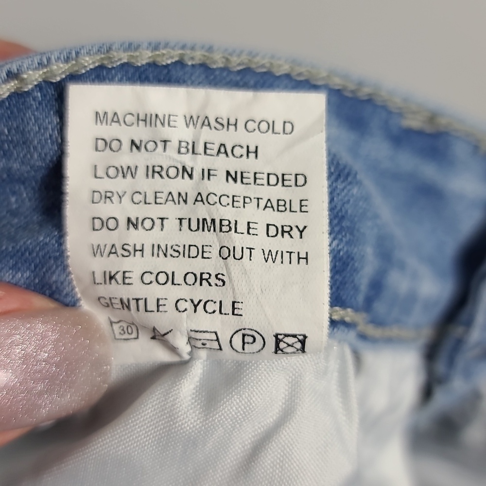 🚨LAST CHANCE🚨LUVAMIA Denim Jean Shorts Frayed Hem High Rise Cotton Size Medium - Picture 4 of 15